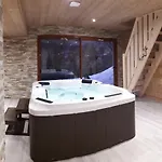 Alpesi faház Cocody Jacuzz